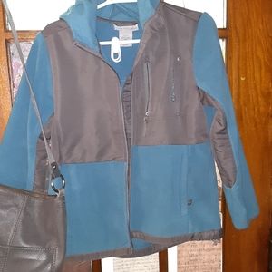 Free country size medium zip up hoodie